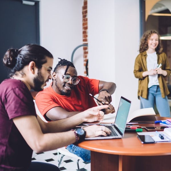 Devenez Data Analyst avec La Poste !