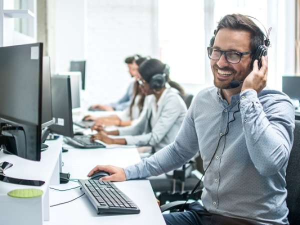 Devenez Chargé de Clientèle Bancaire à distance à Lyon !