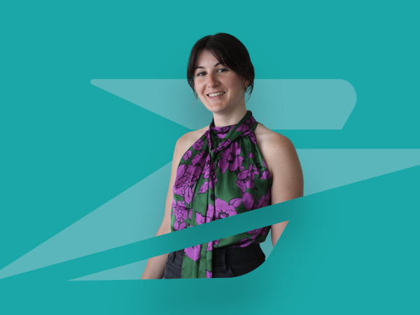 Découvrez le métier de Pauline, Product Manager au sein du Groupe La Poste. 