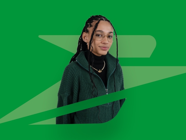 Découvrez le métier de Pauline, Product Manager au sein du Groupe La Poste. 